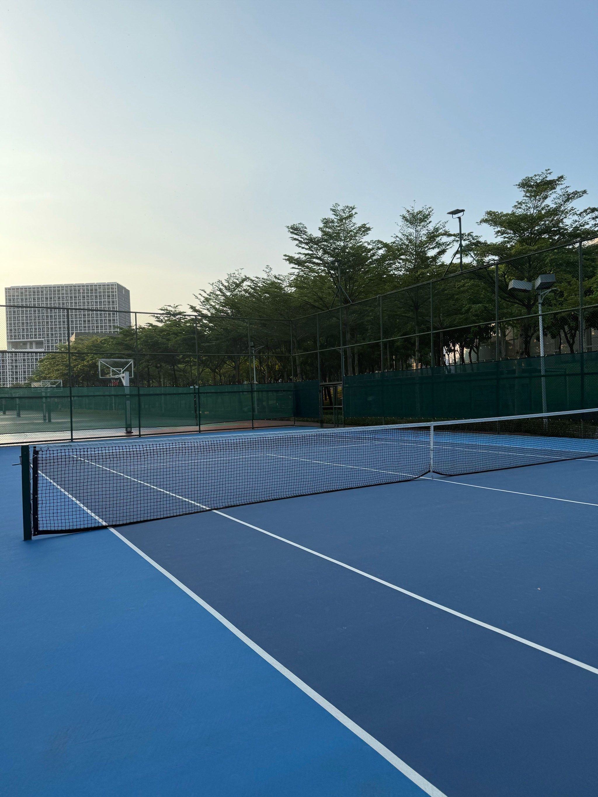 巴塞罗那的 巴塞罗那的